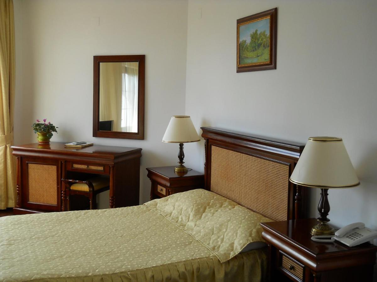 Hôtel Casa Domneasca à Curtea de Argeş Chambre photo